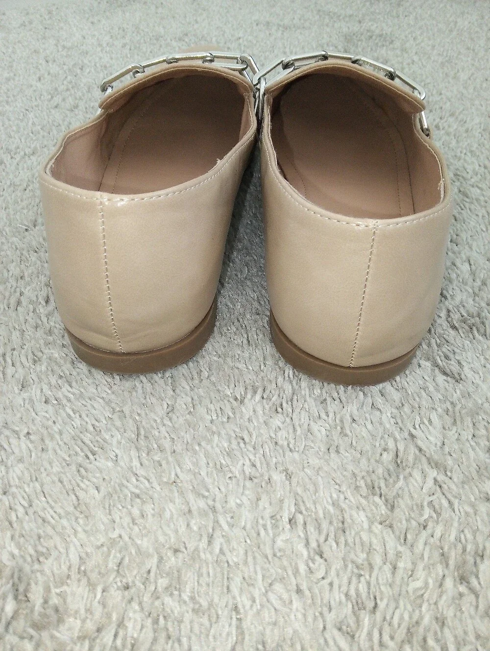 Journee Collection Neutral Beige Women's Loafer with Silver Chain - Size 12